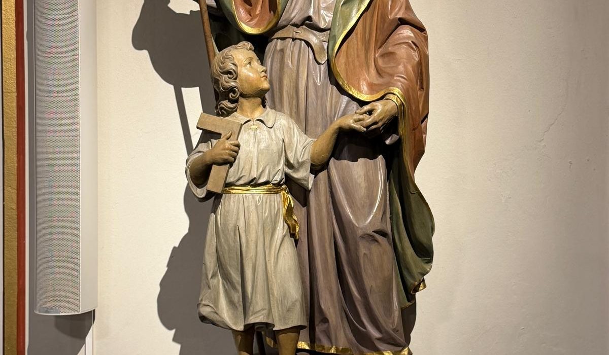 f3cdc0f8-649c-4714-b78b-fa7b861a699e